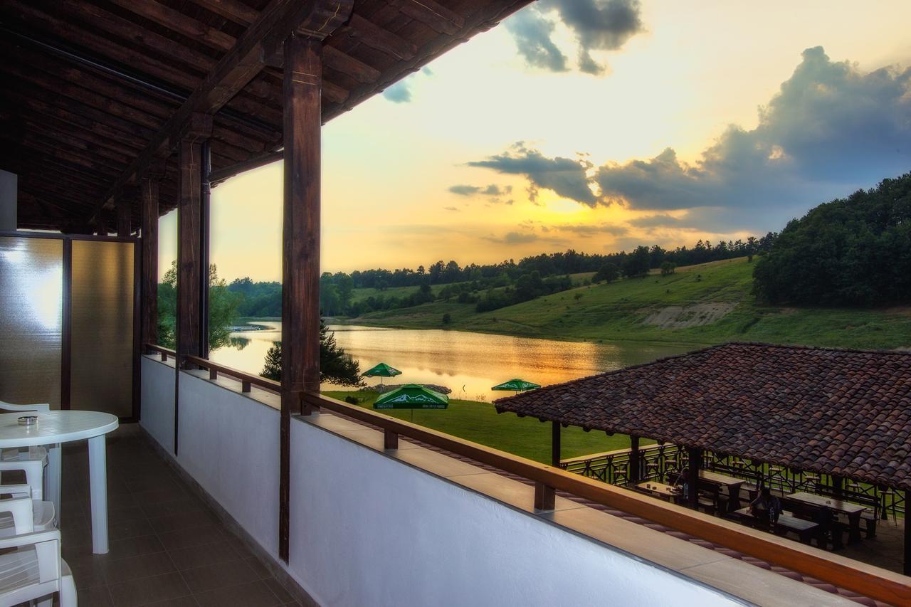 Отель Palitsi Dam Complex Экстерьер фото